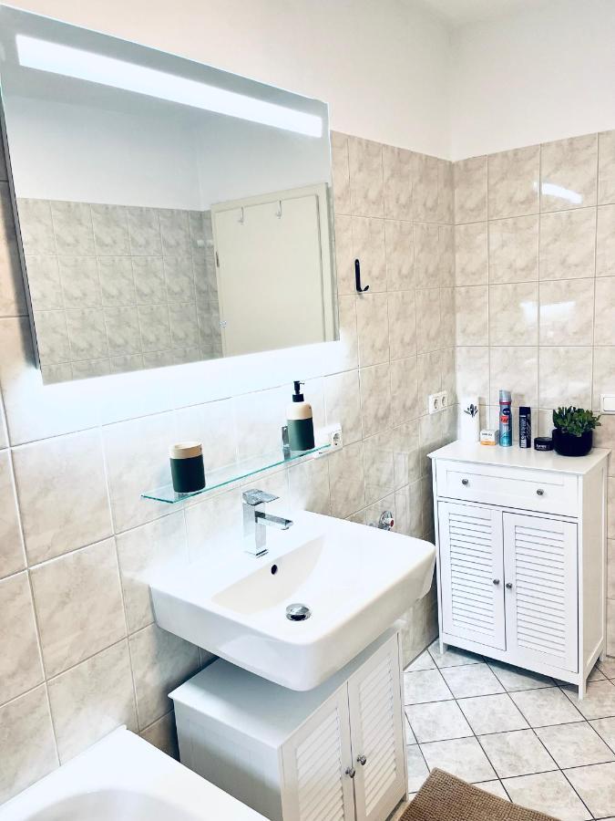 إرفورت Modernes 3 Zimmer Apartment - Luise- Mit Wlan, Balkon Und Smart-Tv In City-Nahe! المظهر الخارجي الصورة